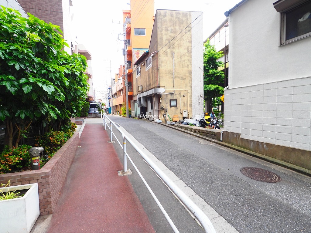 日神パレステージ板橋本町第６　前面道路